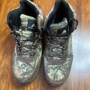 OzarkTrail waterproof boots, size 12, excellent condition.